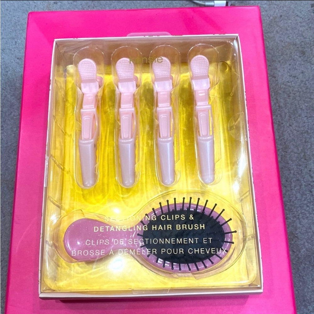 🎄Kensie Sectioning Clips & Detangling Brush 🎁